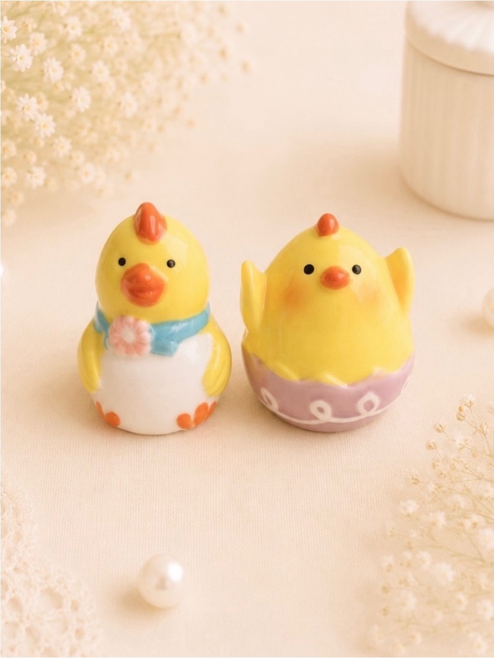 Anthropomorphic Easter Chicks salt and pepper shakers-NWOT